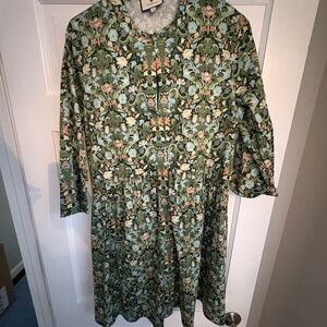 Tuckernuck Green Floral Blouse